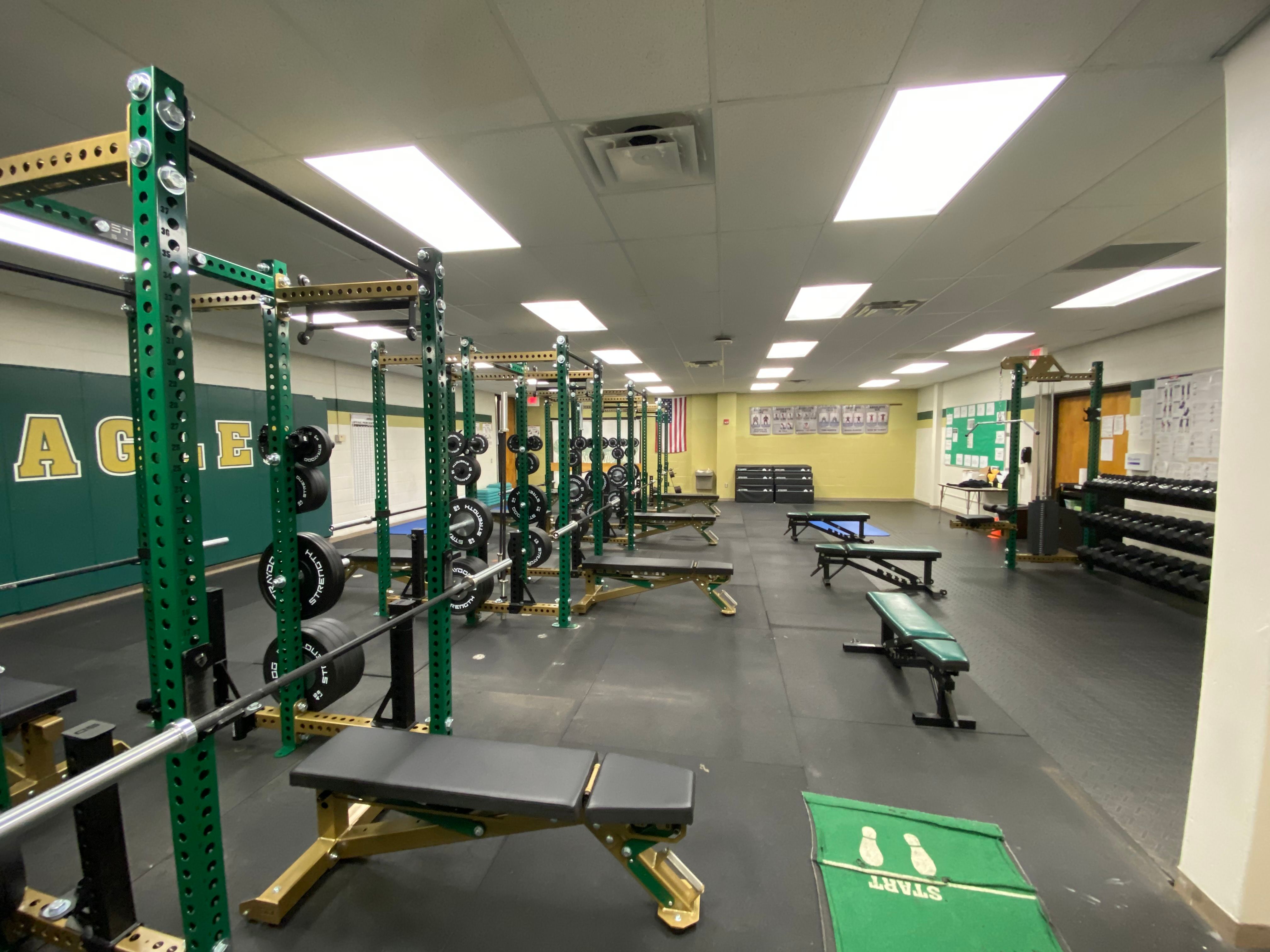 Oakwood Weight Room Photo